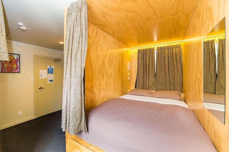 Female only 5 Bed Dorm Ensuite – Queen Pod,826880621:JPEG